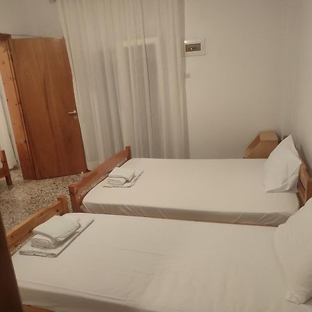 Michalos Apartments Paralia Skotinis Luaran gambar