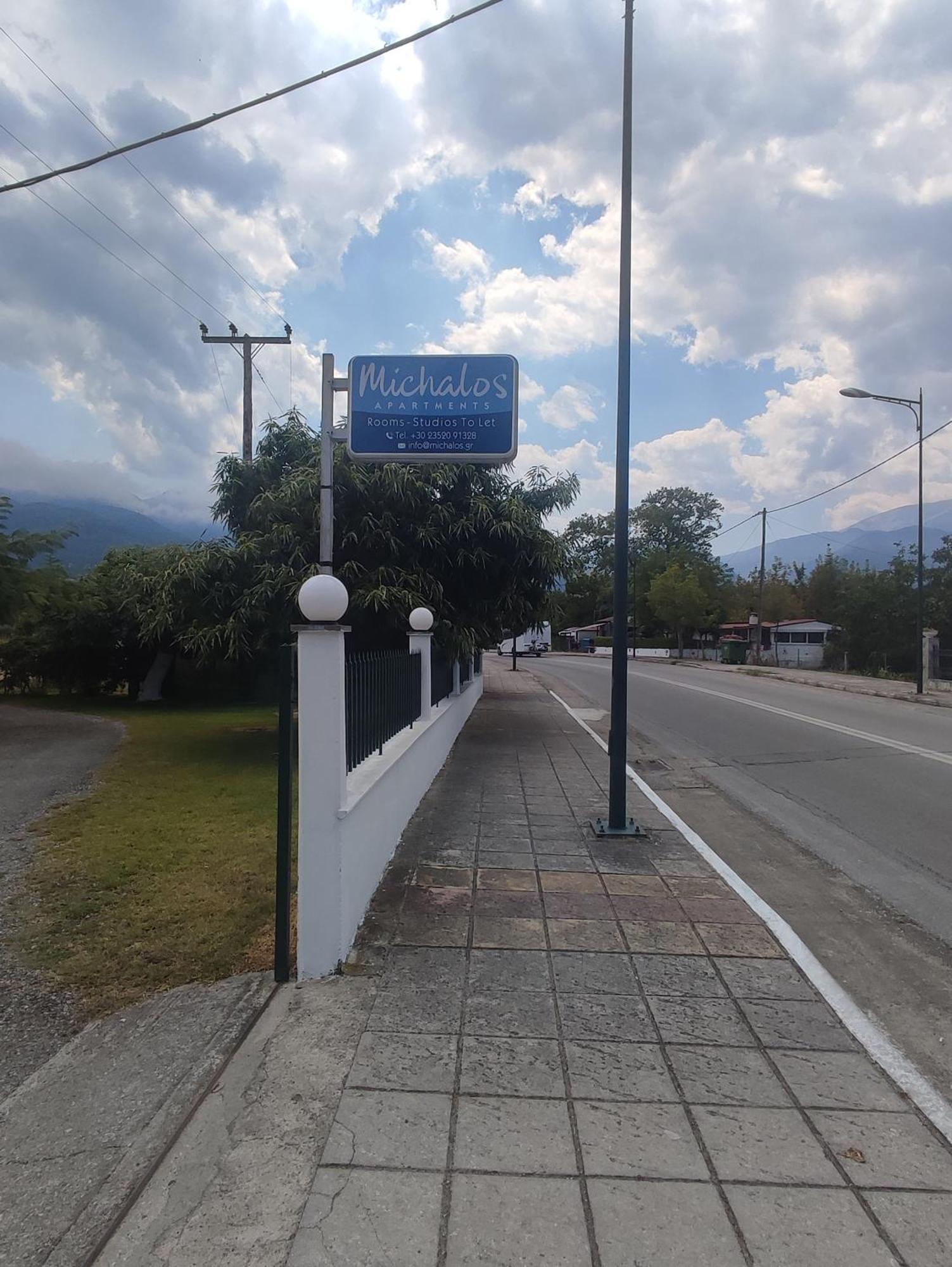 Michalos Apartments Paralia Skotinis Luaran gambar