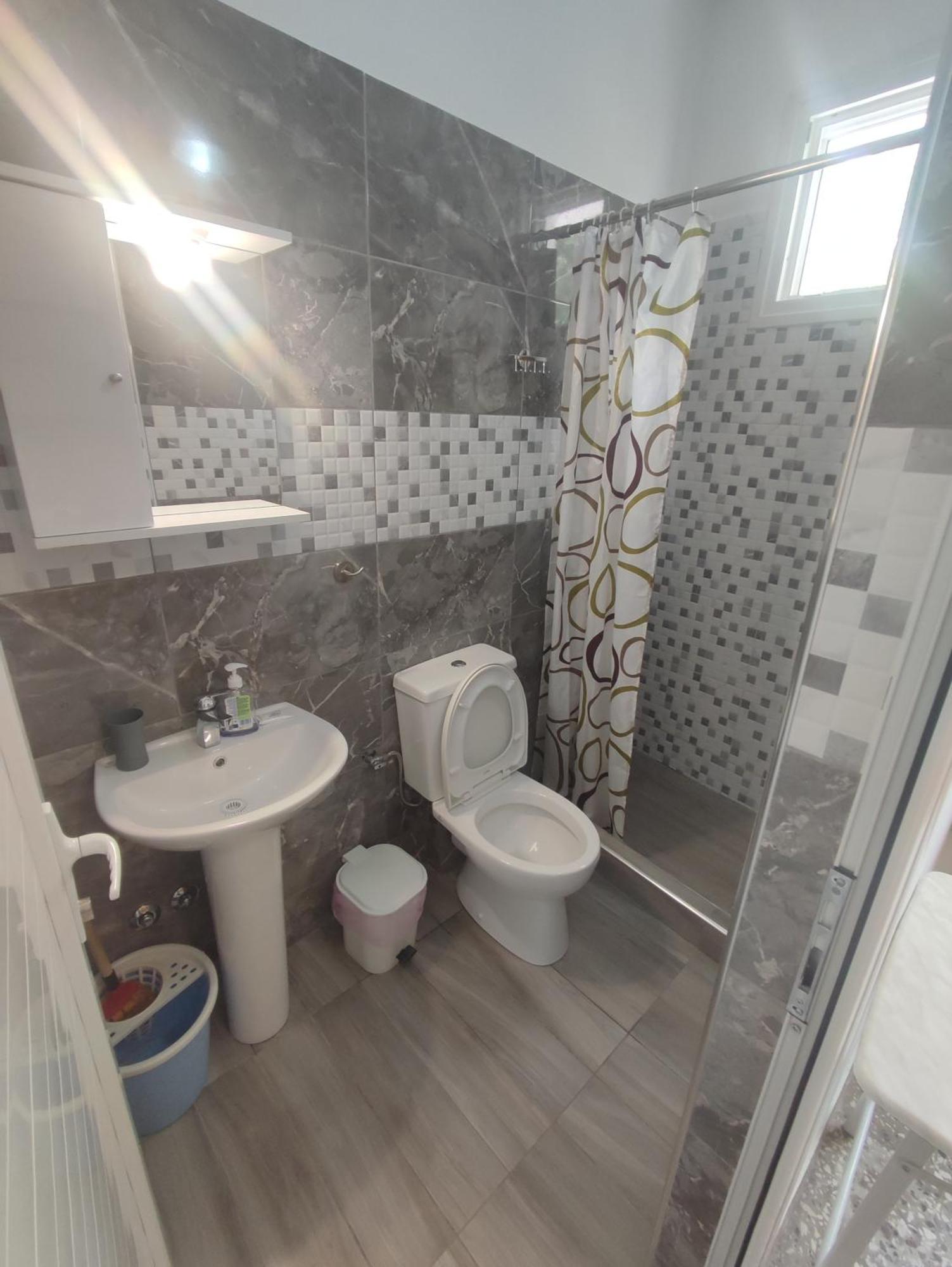 Michalos Apartments Paralia Skotinis Luaran gambar