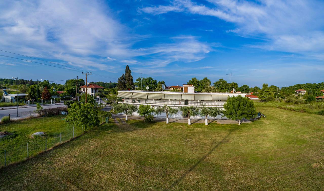 Michalos Apartments Paralia Skotinis Luaran gambar